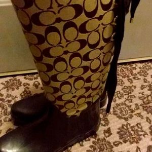 Coach boots